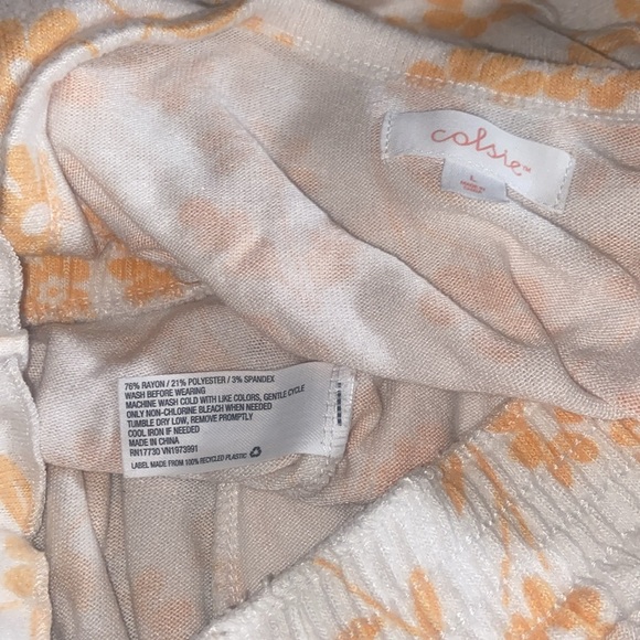 Colsie LARGE Two Piece Floral Orange and White Tank Top and Shorts Set - Picture 4 of 4